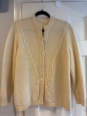 Butter Yellow Cable-Trim Button-Front Women’s Sweater